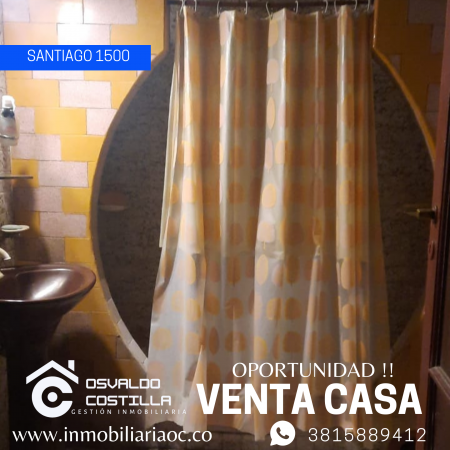 Venta Casa de 3 hab en calle Santiago al 1500