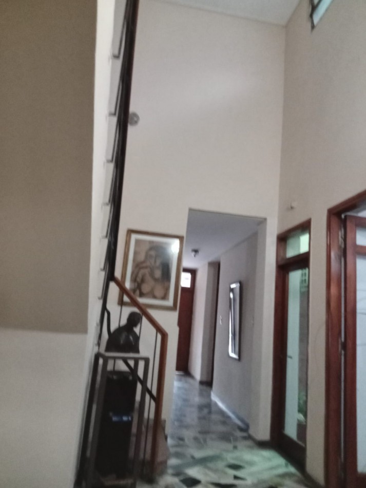 EXCELENTE CASA IDEAL FAMILIA NUMEROSA