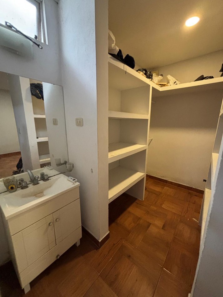 CASA EN VENTA - LOMAS DE TAFI 