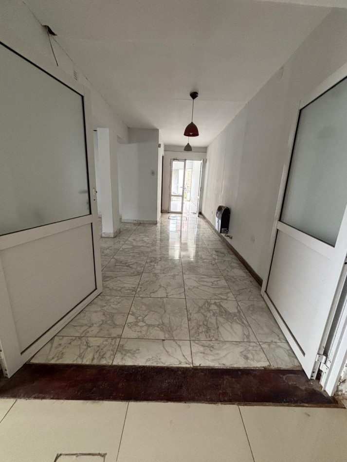 CASA EN VENTA - LOMAS DE TAFI 