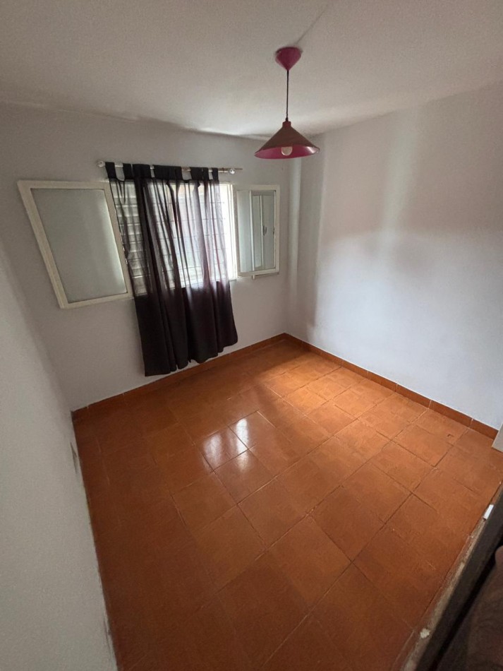 CASA EN VENTA - LOMAS DE TAFI 